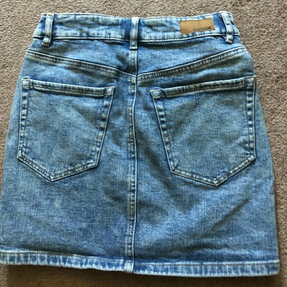 Garage denim zip up skirt!! - Picture 2 of 4